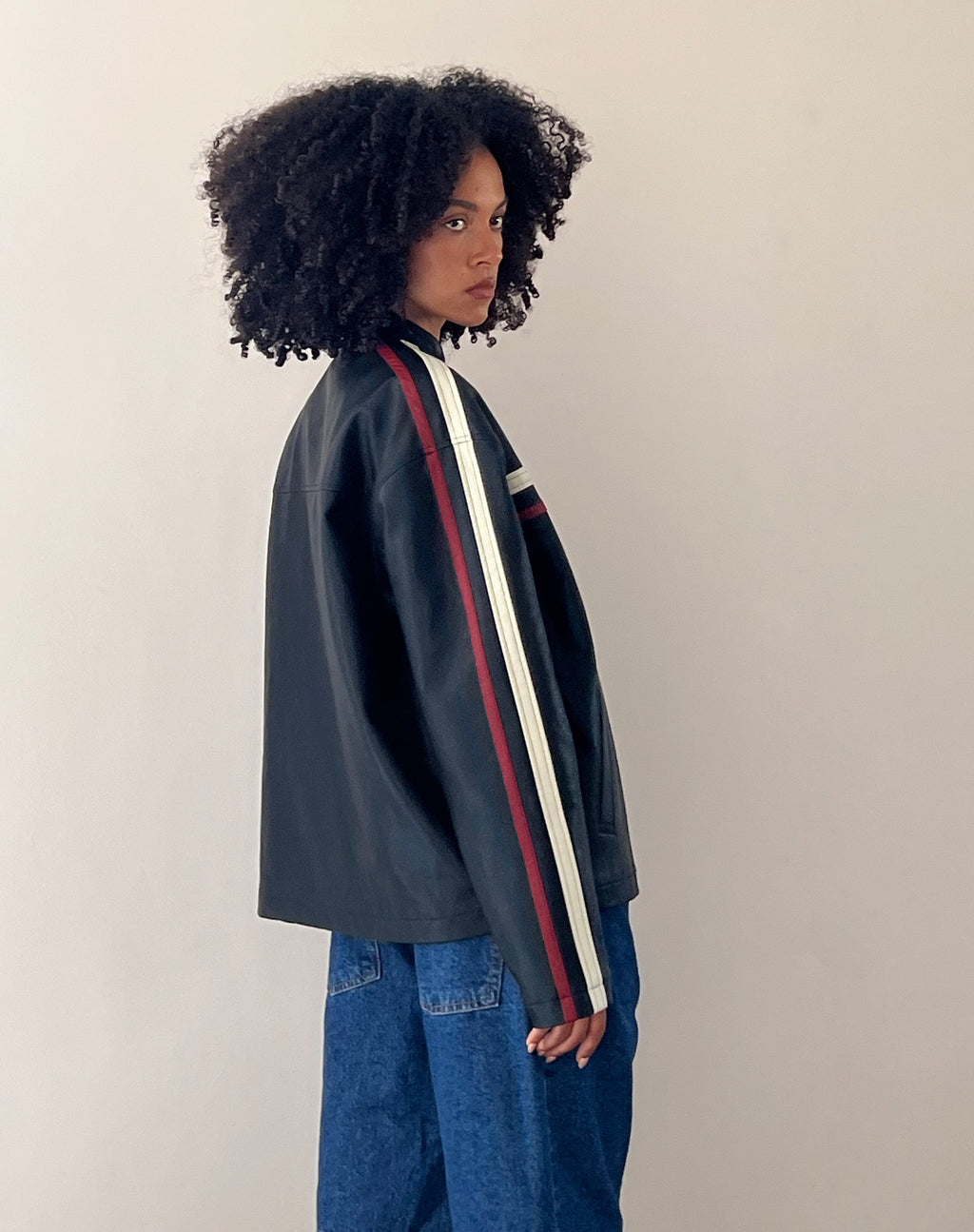 Giacca Colton in PU nero con righe avorio e rosse
