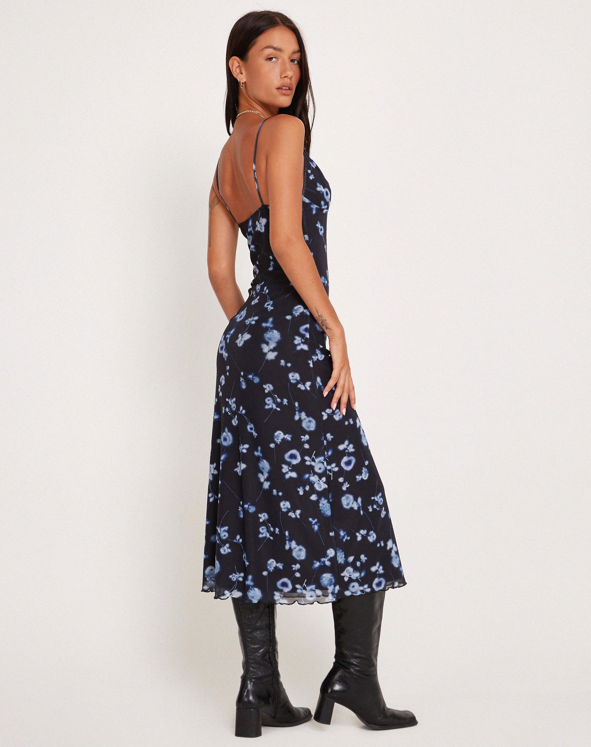 Immagine di Coya Maxi Dress in Mesh Navy Diffused Floral
