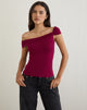 Immagine di Cuthbe Off the Shoulder Twist Top in Borgogna