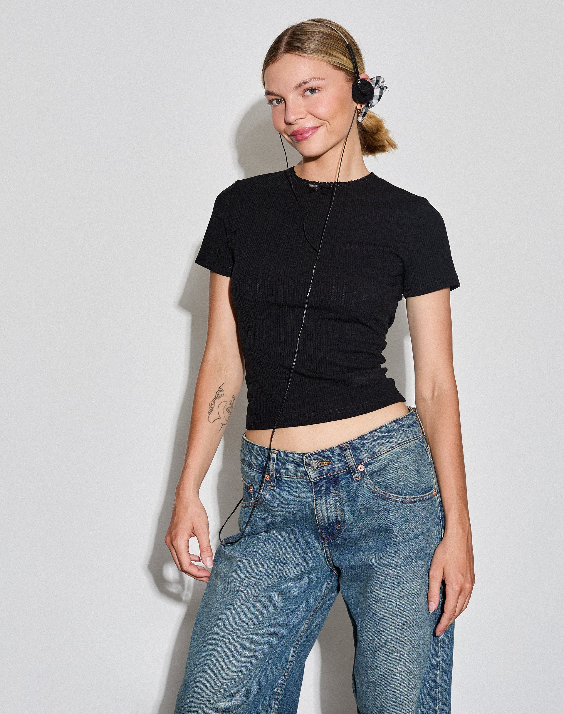 Immagine di Dakota Cropped Tee in nero