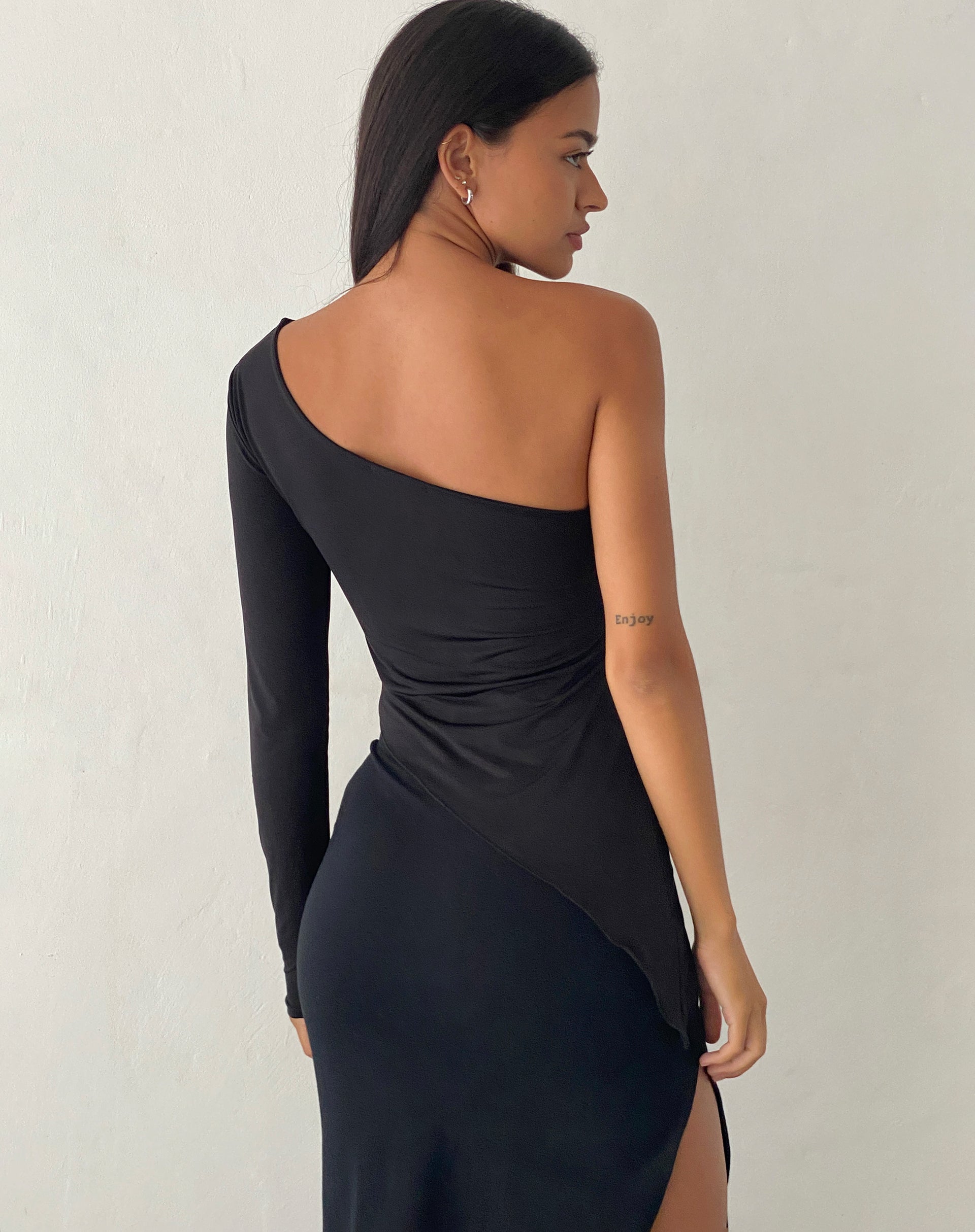 Immagine di Dania - Top monospalla in nero lucido