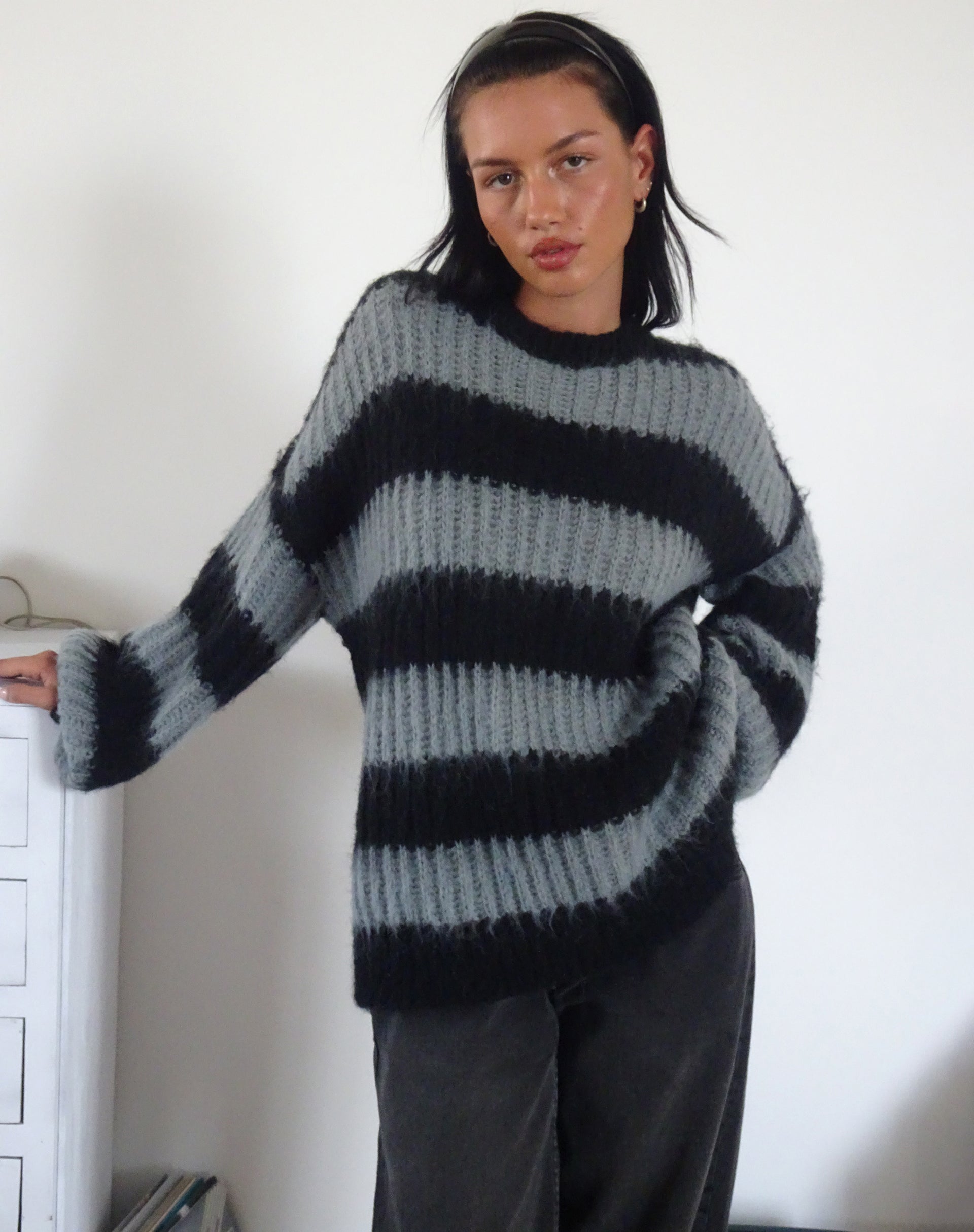 Immagine di Daren Jumper a righe grigio e carbone