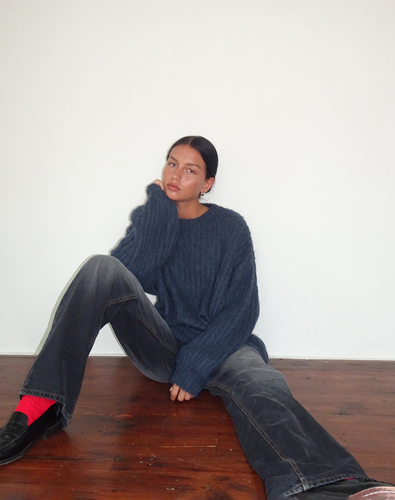 Immagine di Daren: maglione oversize in maglia blu scuro