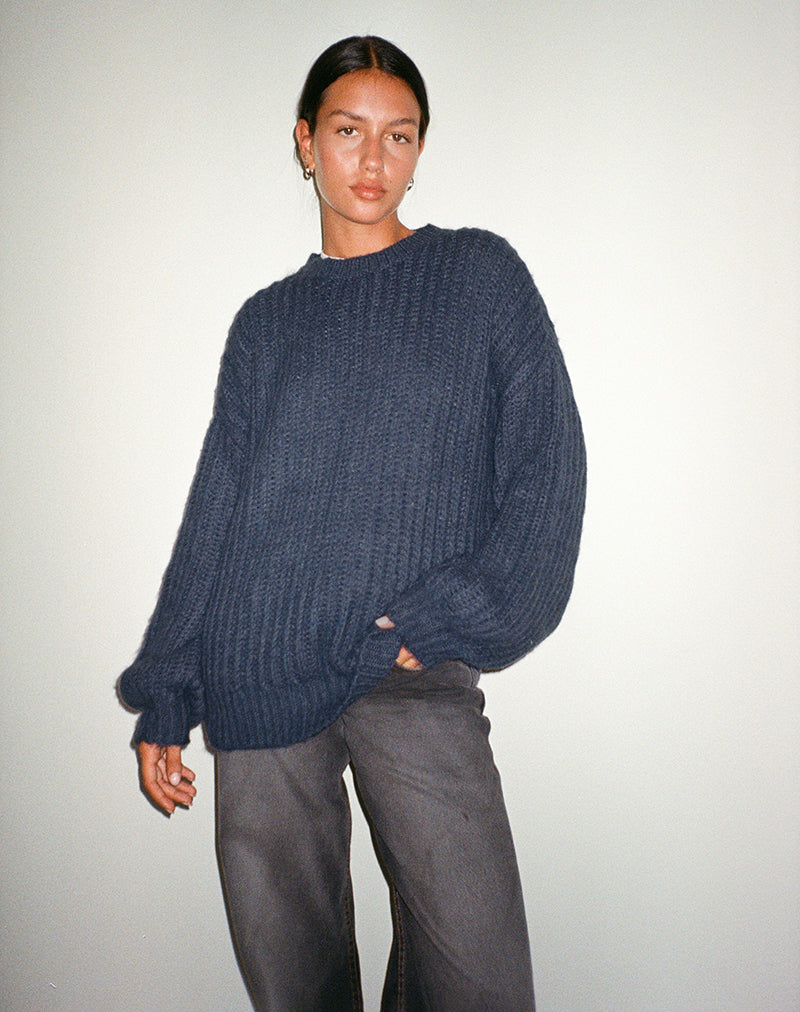 Immagine di Daren: maglione oversize in maglia blu scuro