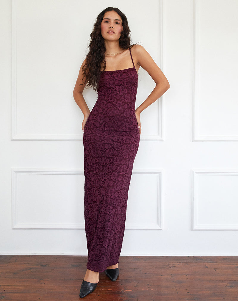 Immagine di Darsih Cami Maxi Dress in pizzo Paisley Borgogna