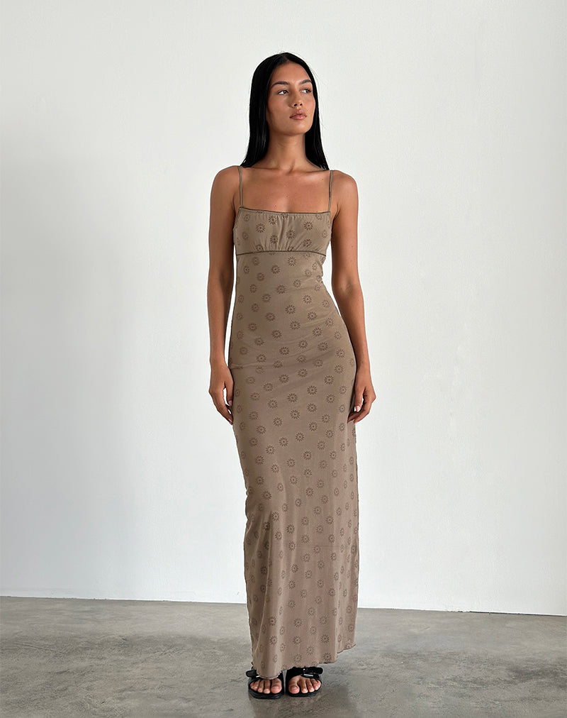 Maxi abito Darsih in Daisy Flock marrone chiaro