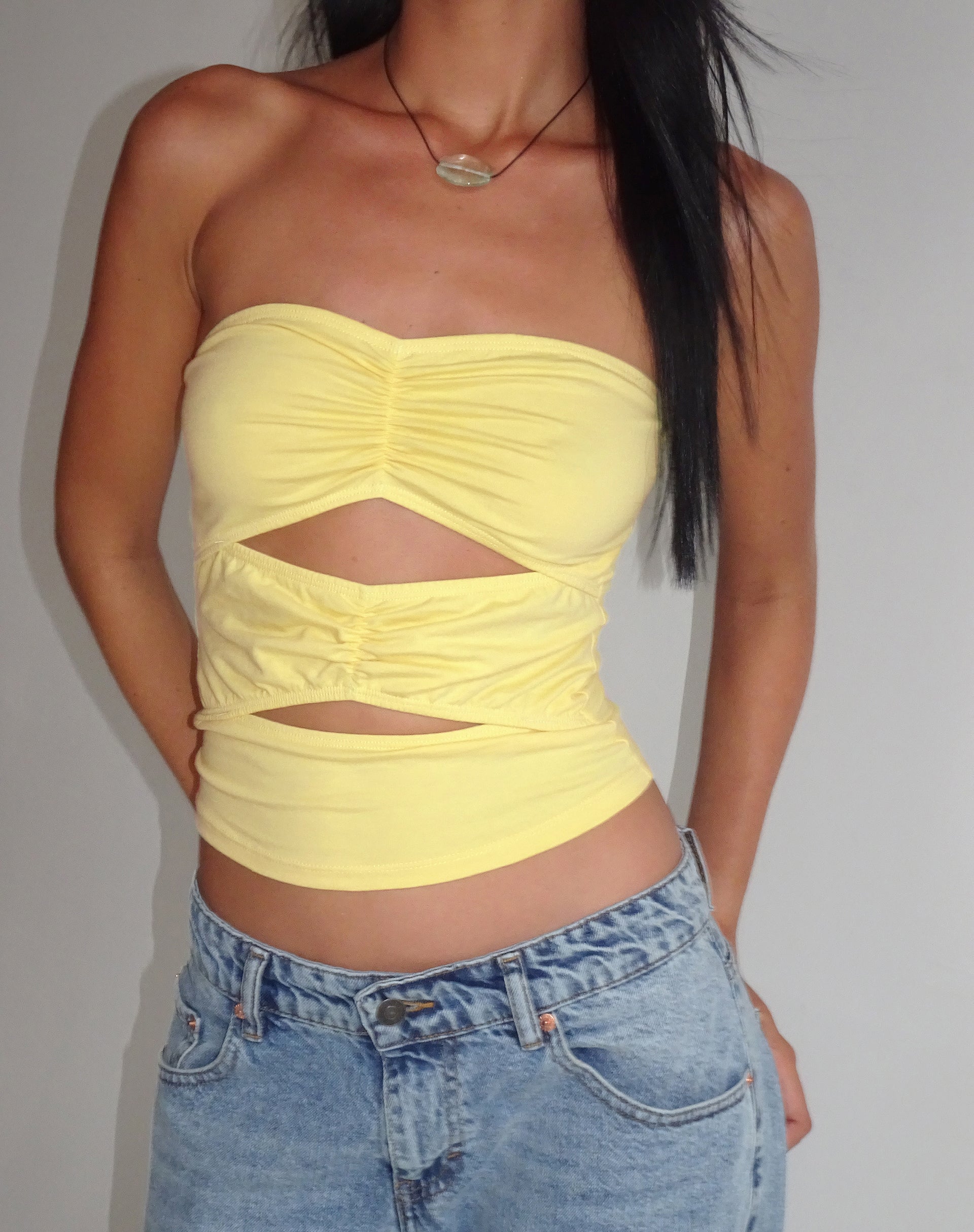 immagine di Dayu Bandeau Crop Top in Lemonade