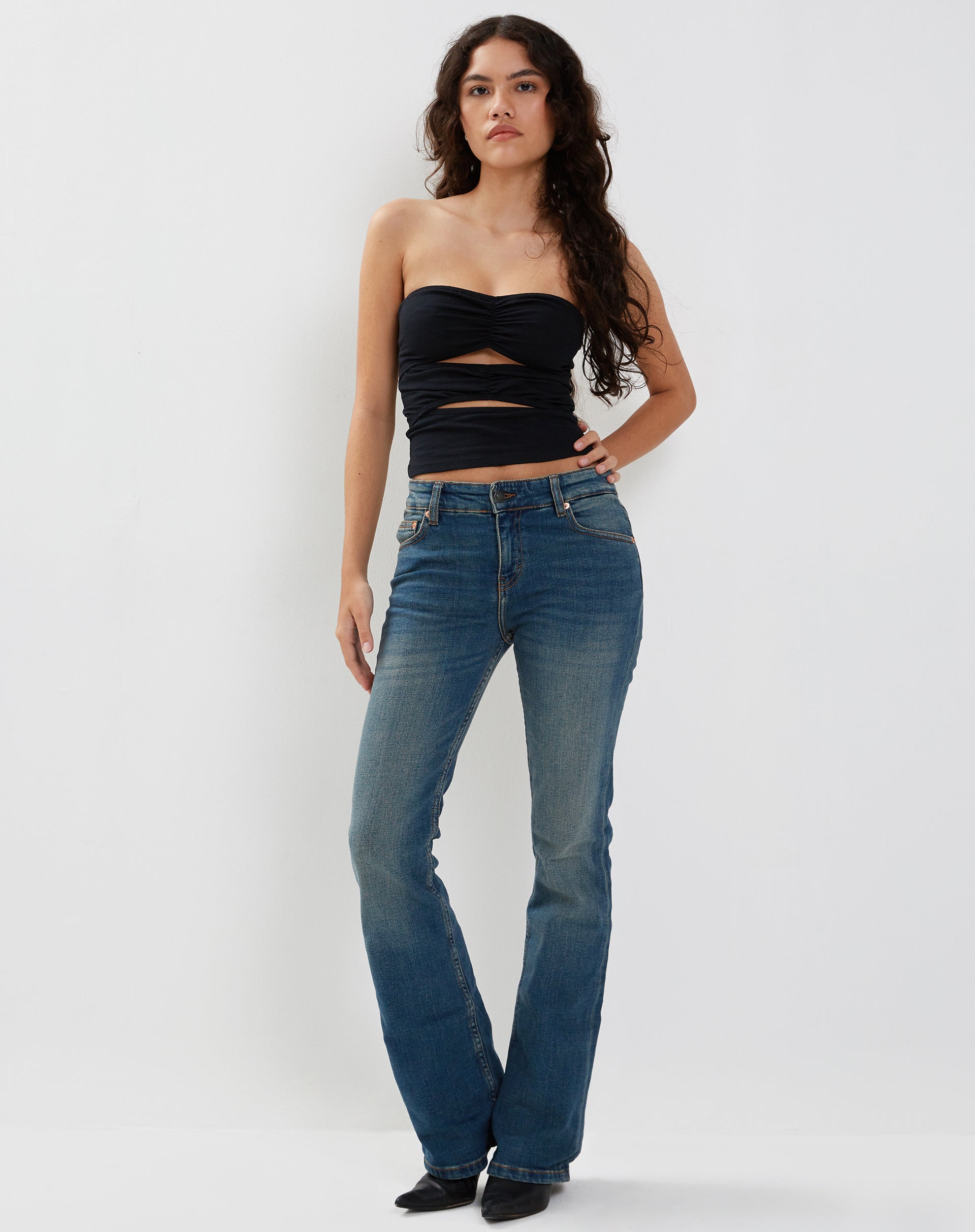 Immagine di Dayu Crop Top a fascia in nero