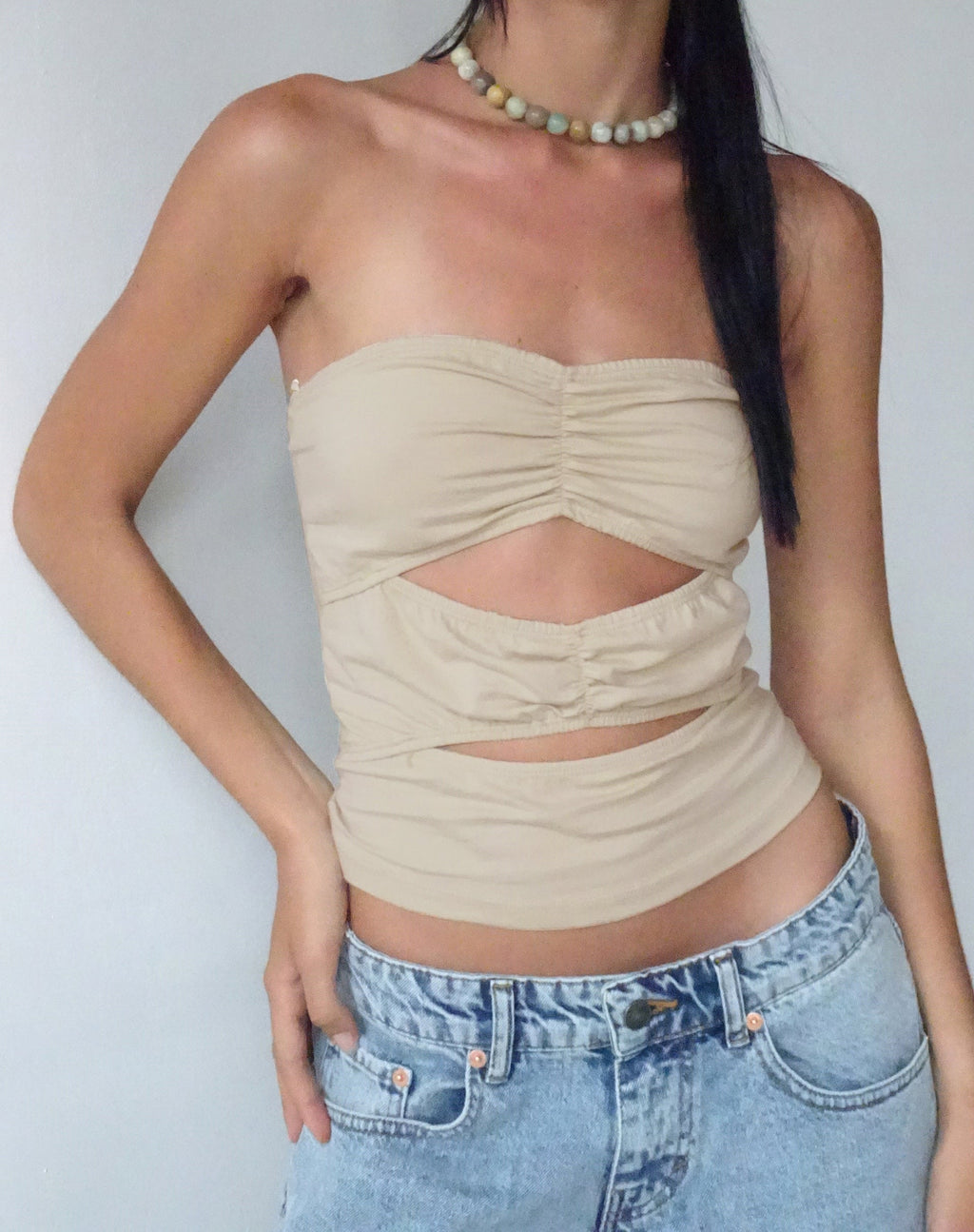 MOTEL X JACQUIE Dayu Crop Top a fascia in latte di cocco