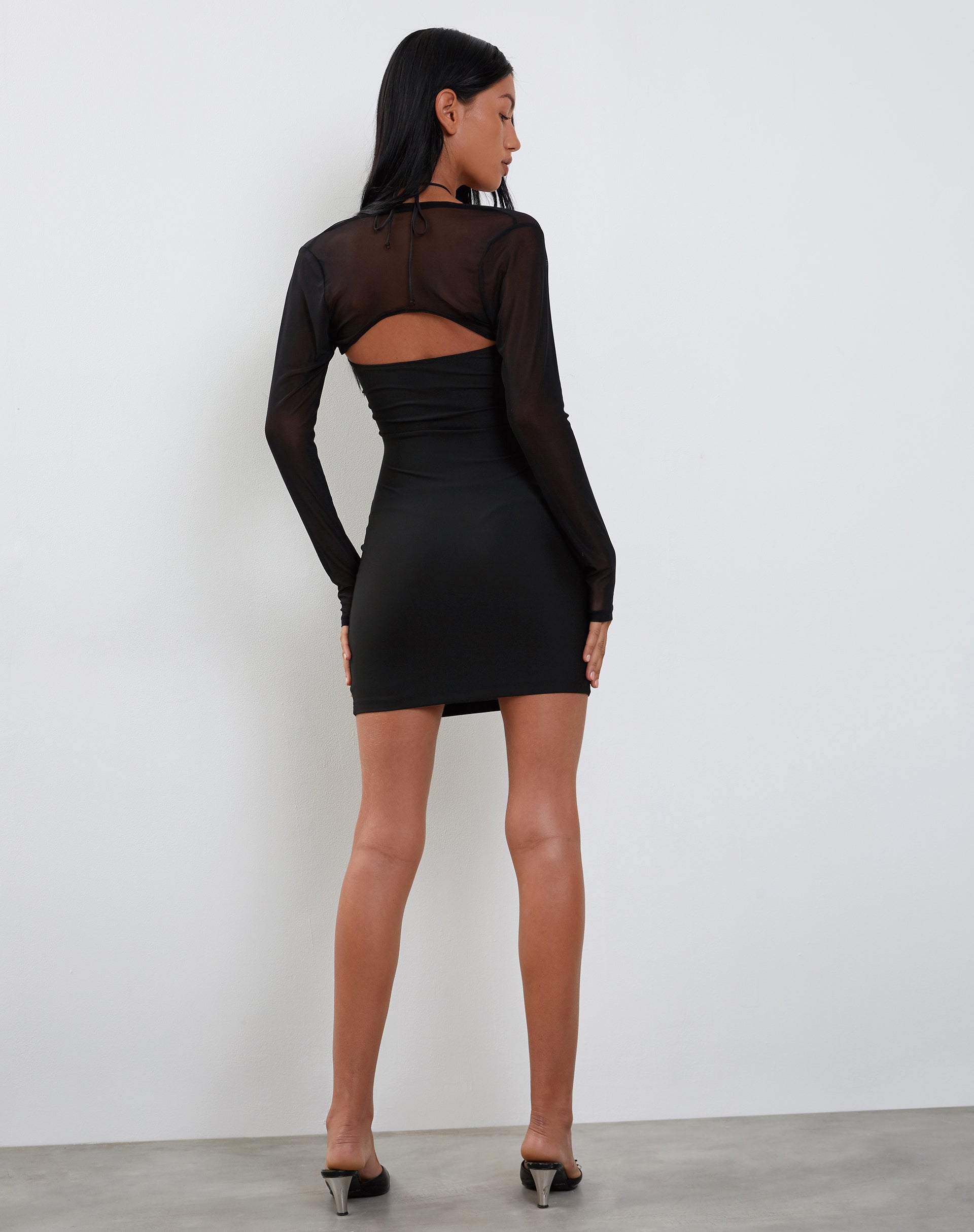 Immagine di Deluna Mini abito a maniche lunghe in lycra nera