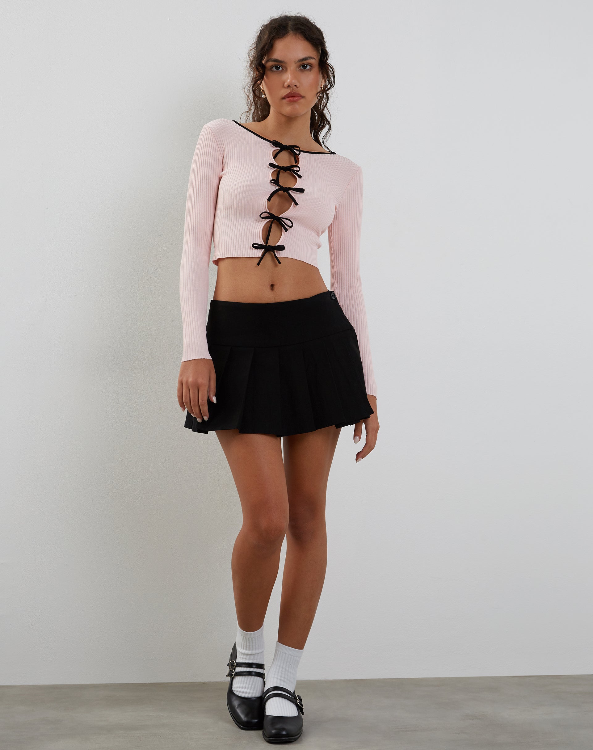 Immagine di Dipha Cardigan in rosa blush con fiocchi neri