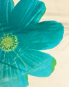 Latticello con fiore blu dipinto
