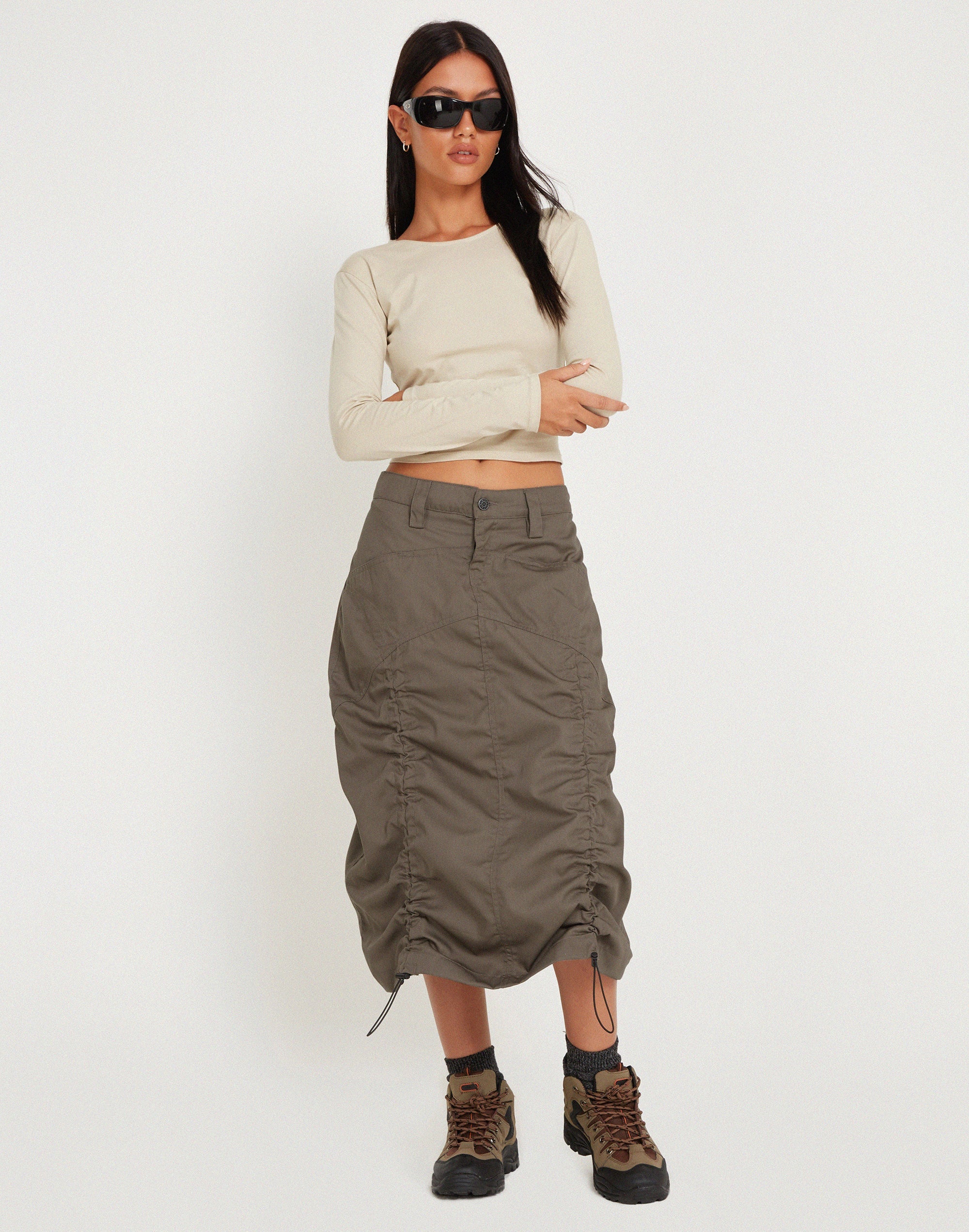 Immagine di Eisig Cargo Midi Skirt in Fossil