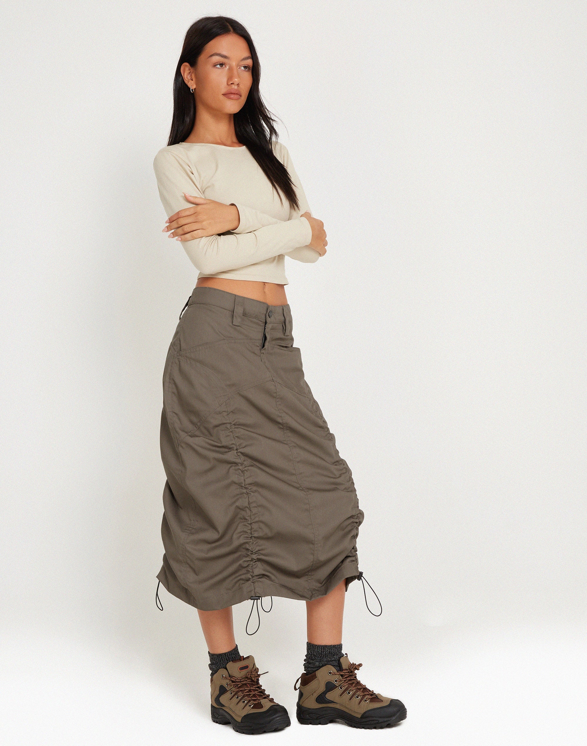 Immagine di Eisig Cargo Midi Skirt in Fossil