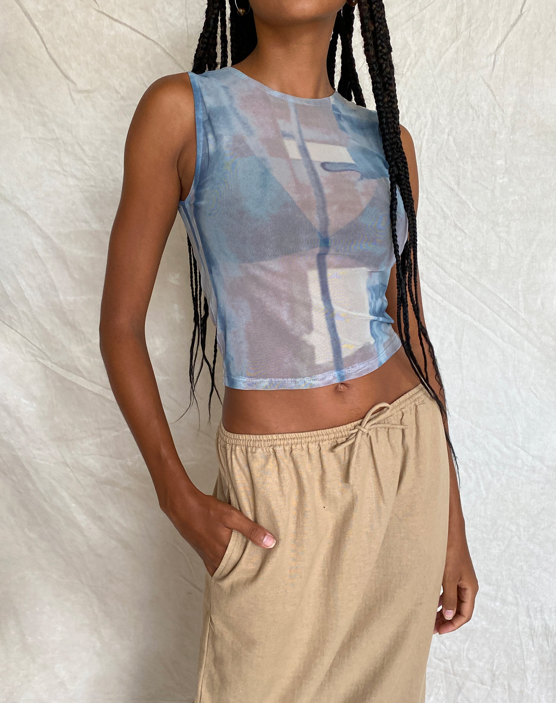 Immagine di MOTEL X JACQUIE Elisha Top in maglia astratta pennello blu