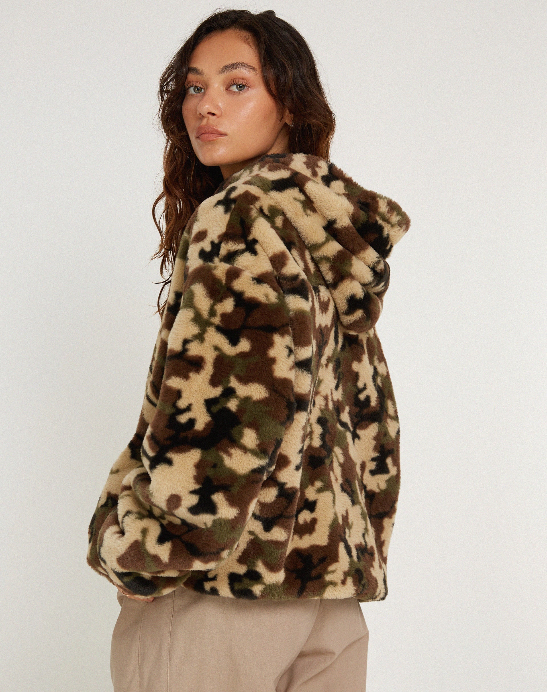 immagine di Emerson Faux Fur Jacket in Camo Brown Pebble