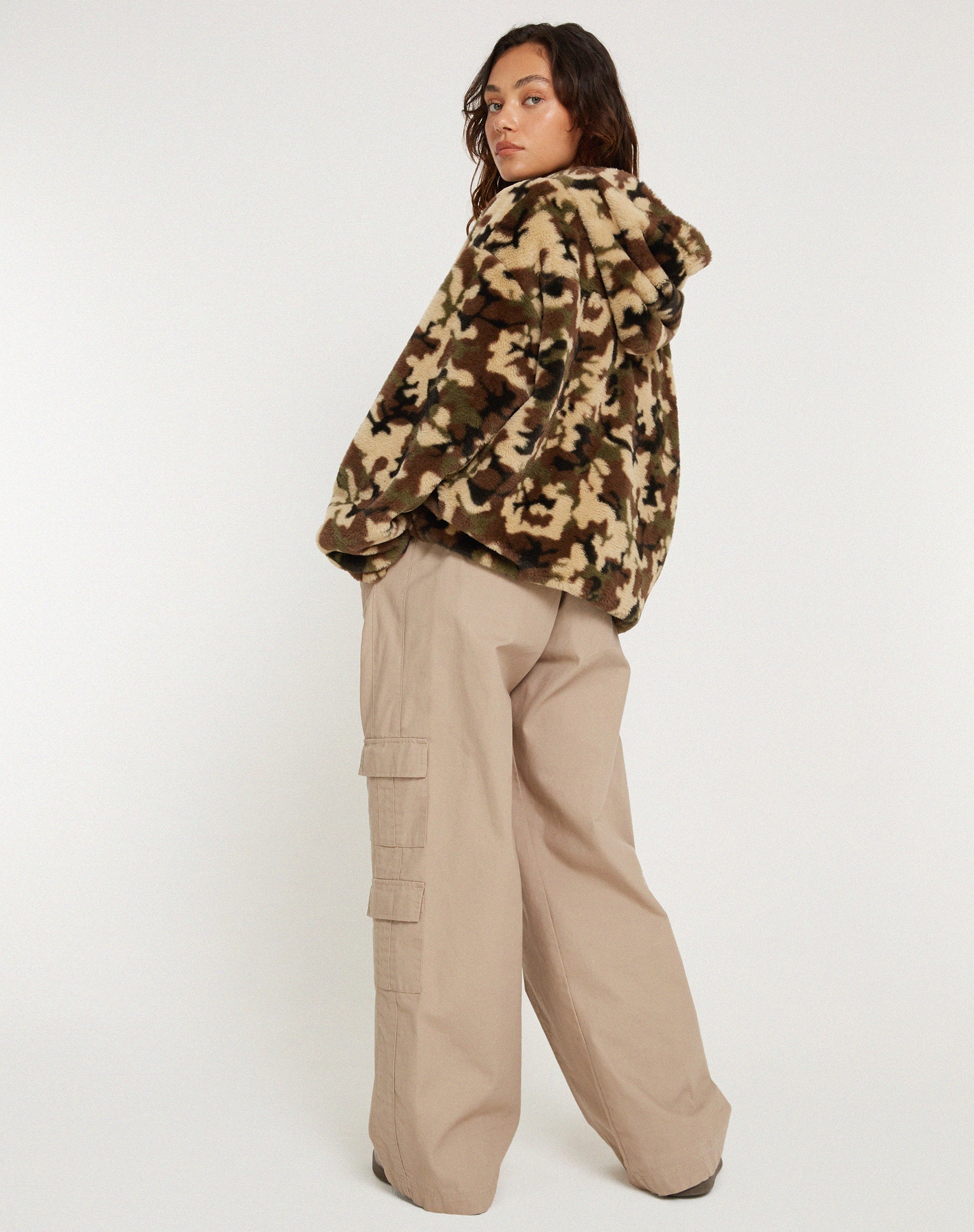 immagine di Emerson Faux Fur Jacket in Camo Brown Pebble