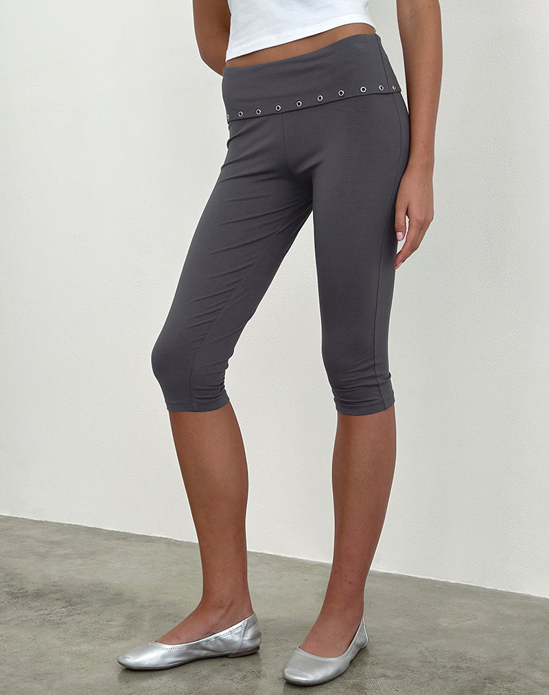 Immagine dei pantaloni Capri Enmu in jersey grigio antracite con occhielli