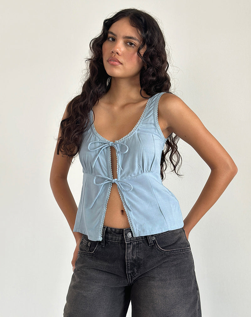 Immagine di Esau Tie Front Top in Private Slub Nantucket Blu