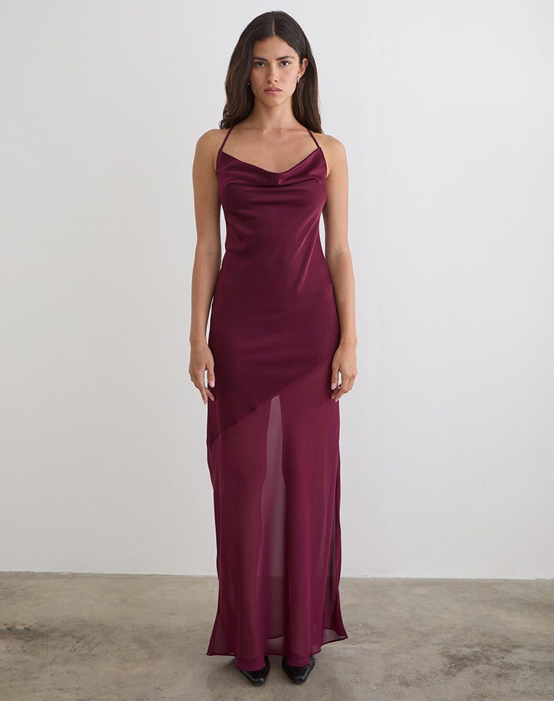 Immagine dell'abito lungo Eshara in chiffon satinato bordeaux