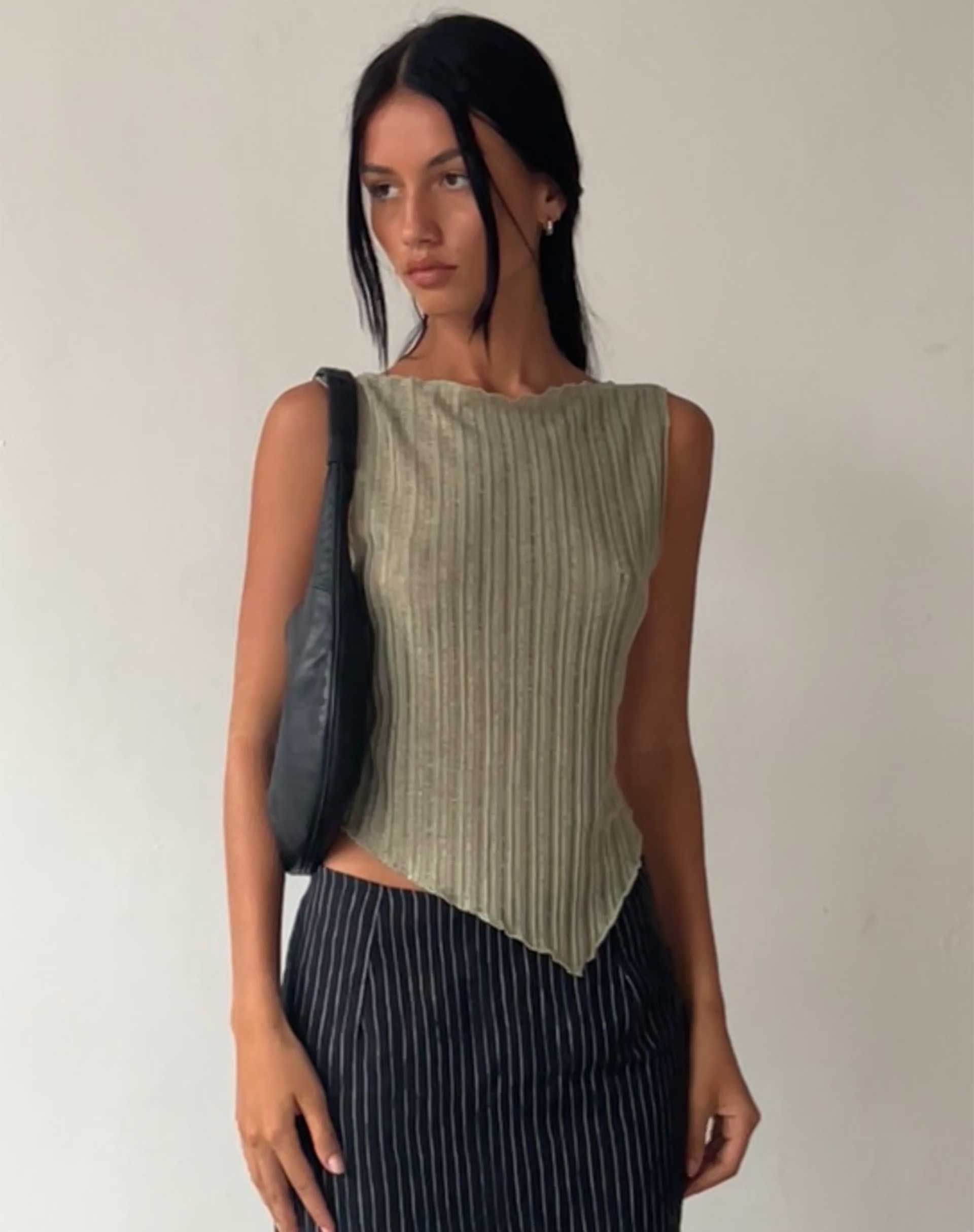 immagine del gilet in maglia Etta in salvia