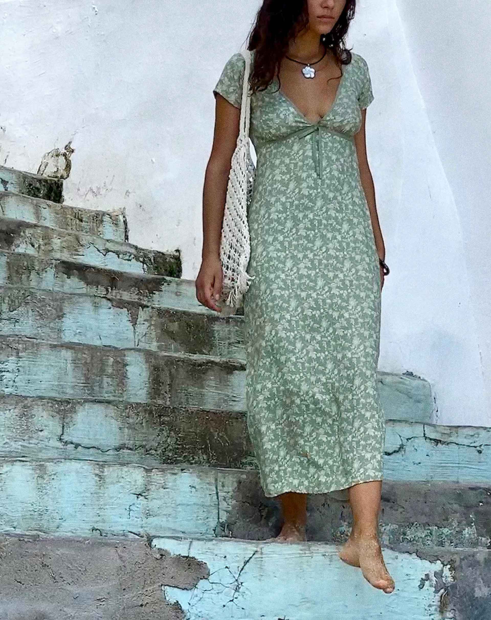 Immagine di Eviaso Midi Dress in Ditsy Mix Floral Verde