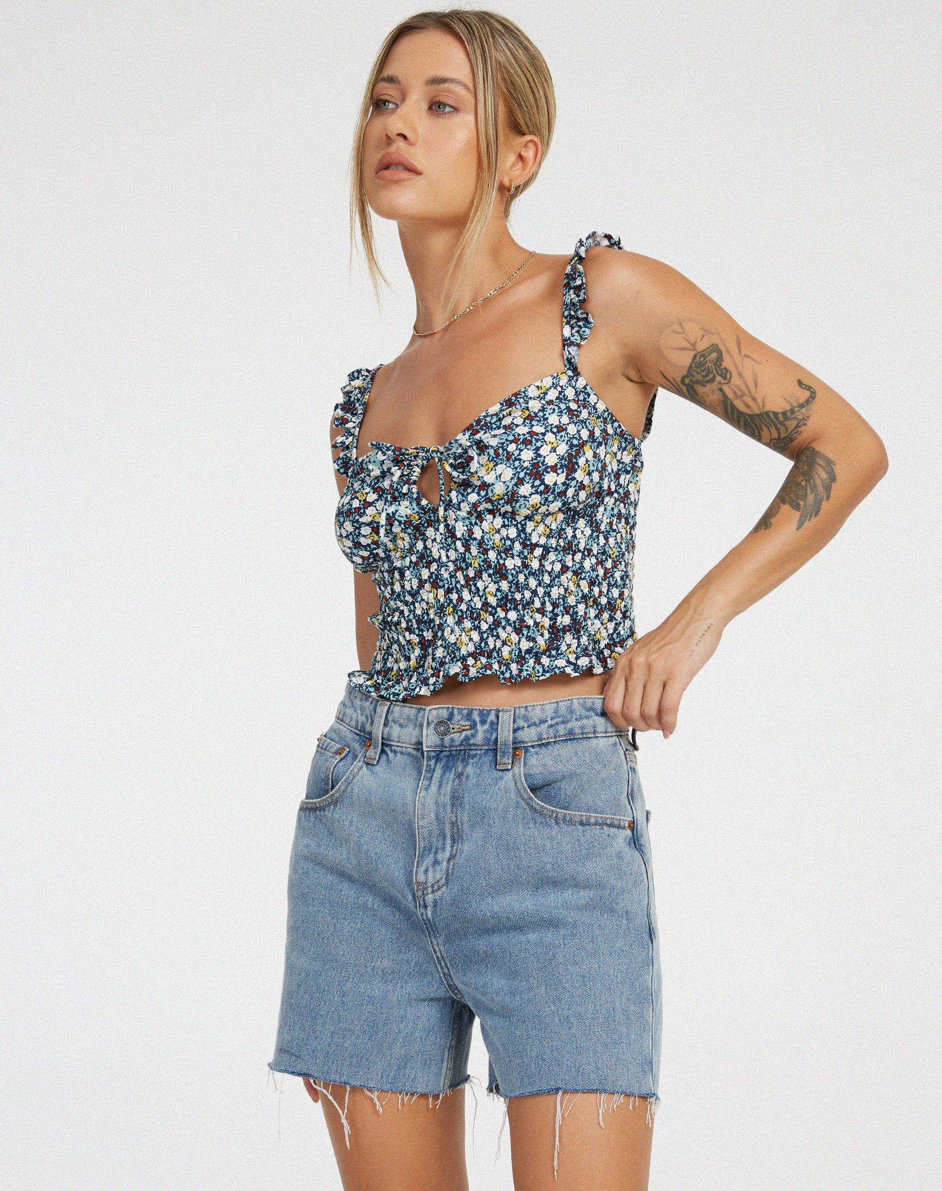 immagine di Ezra Crop Top in Campo Floreale Navy