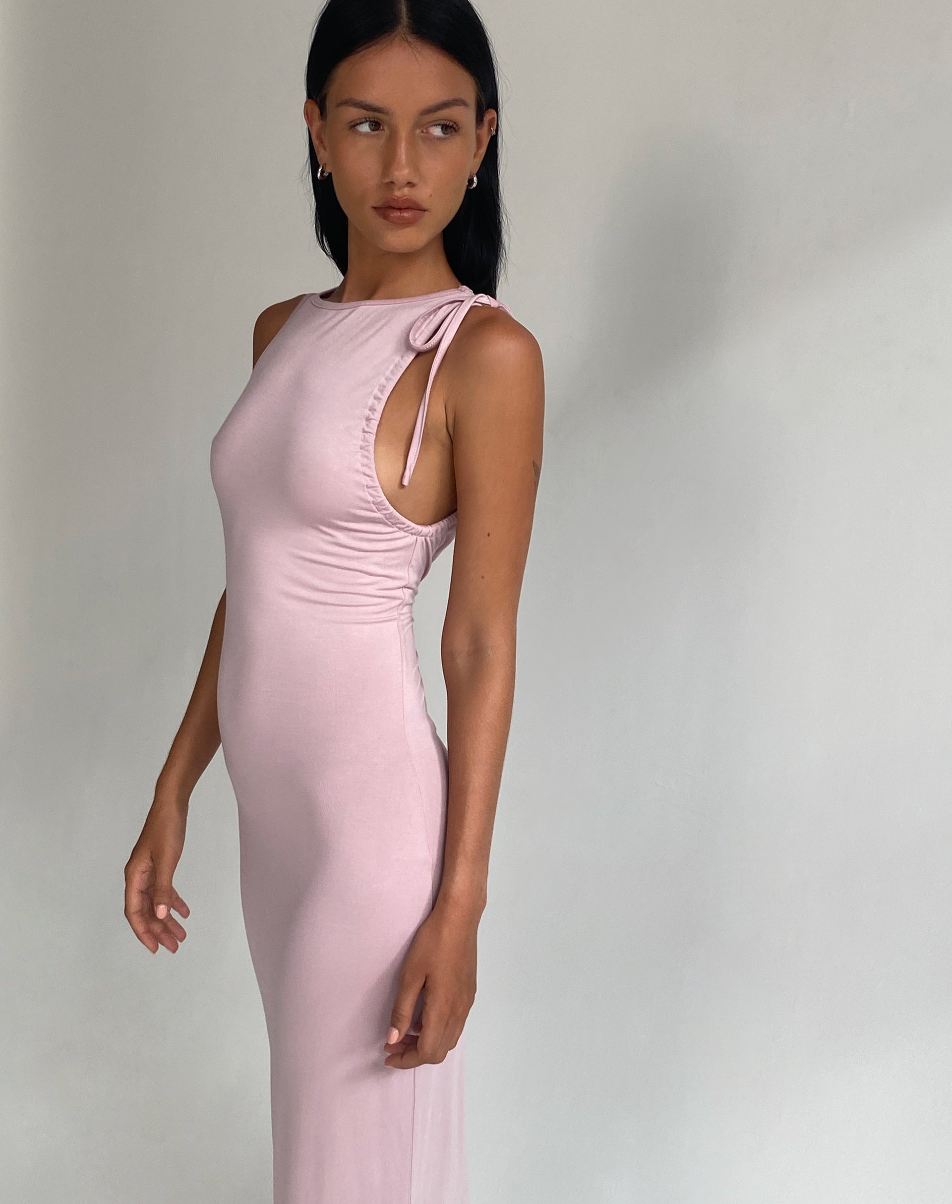 immagine di Elinor Maxi Dress in rosa baby slinky