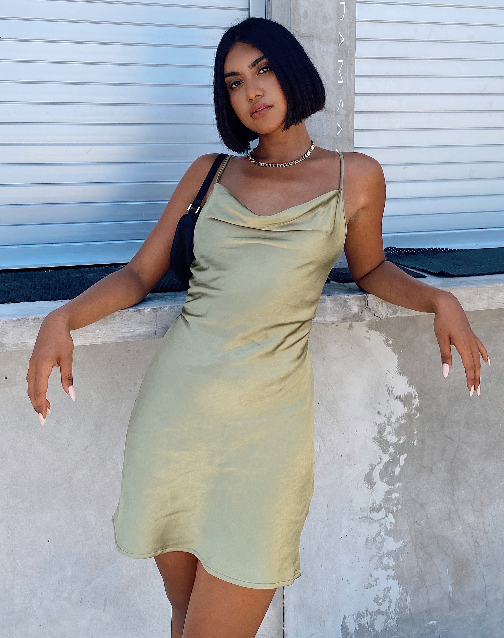Immagine di Paiva Slip Dress in raso oliva