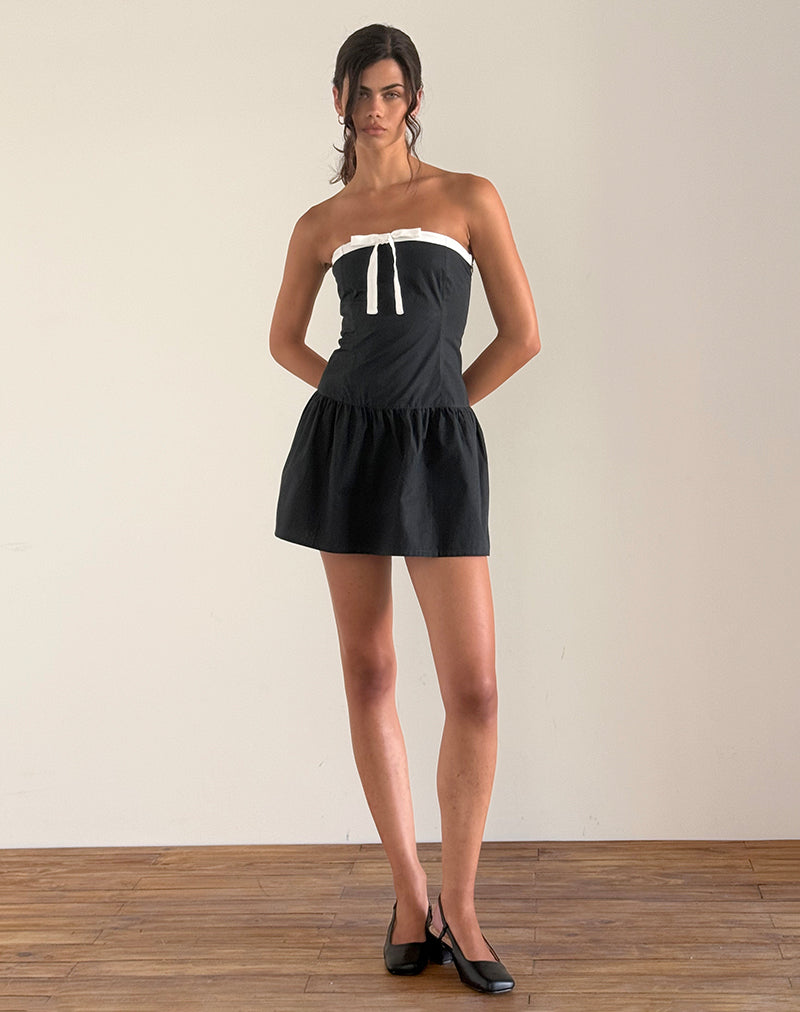 Immagine di Faelas Mini Dress in Tap Shoe con fiocchi bianco sporco