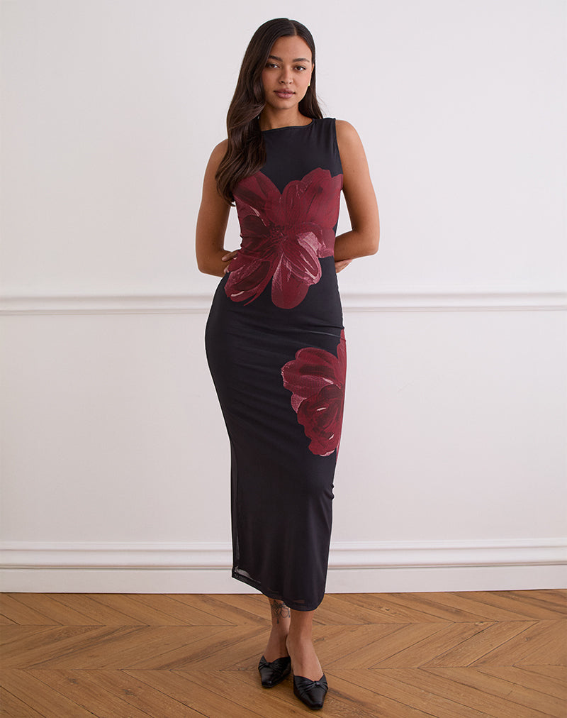 Immagine di Fayola Maxi Dress in nero con fiore acquerellato in borgogna