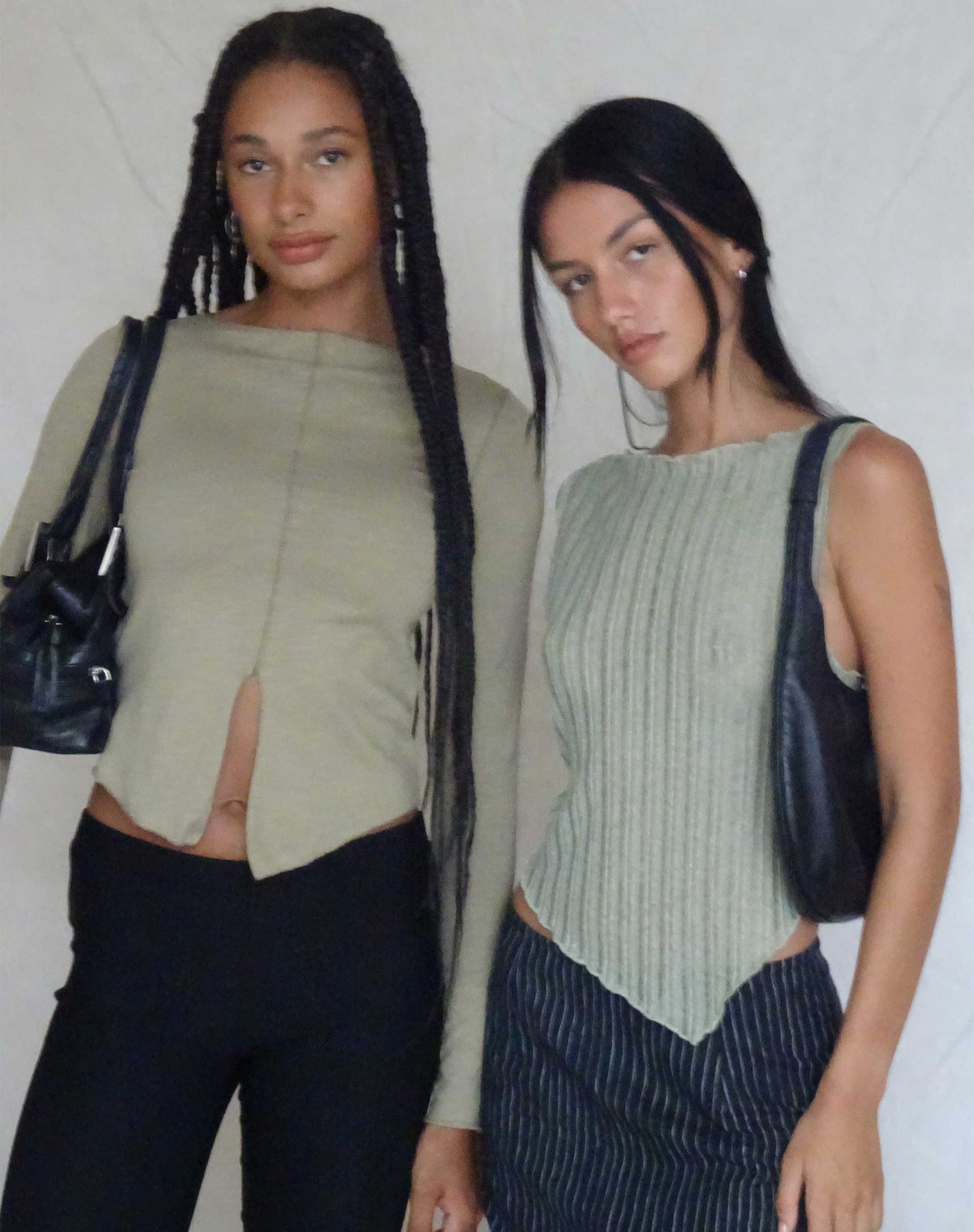 immagine del gilet in maglia Etta in salvia