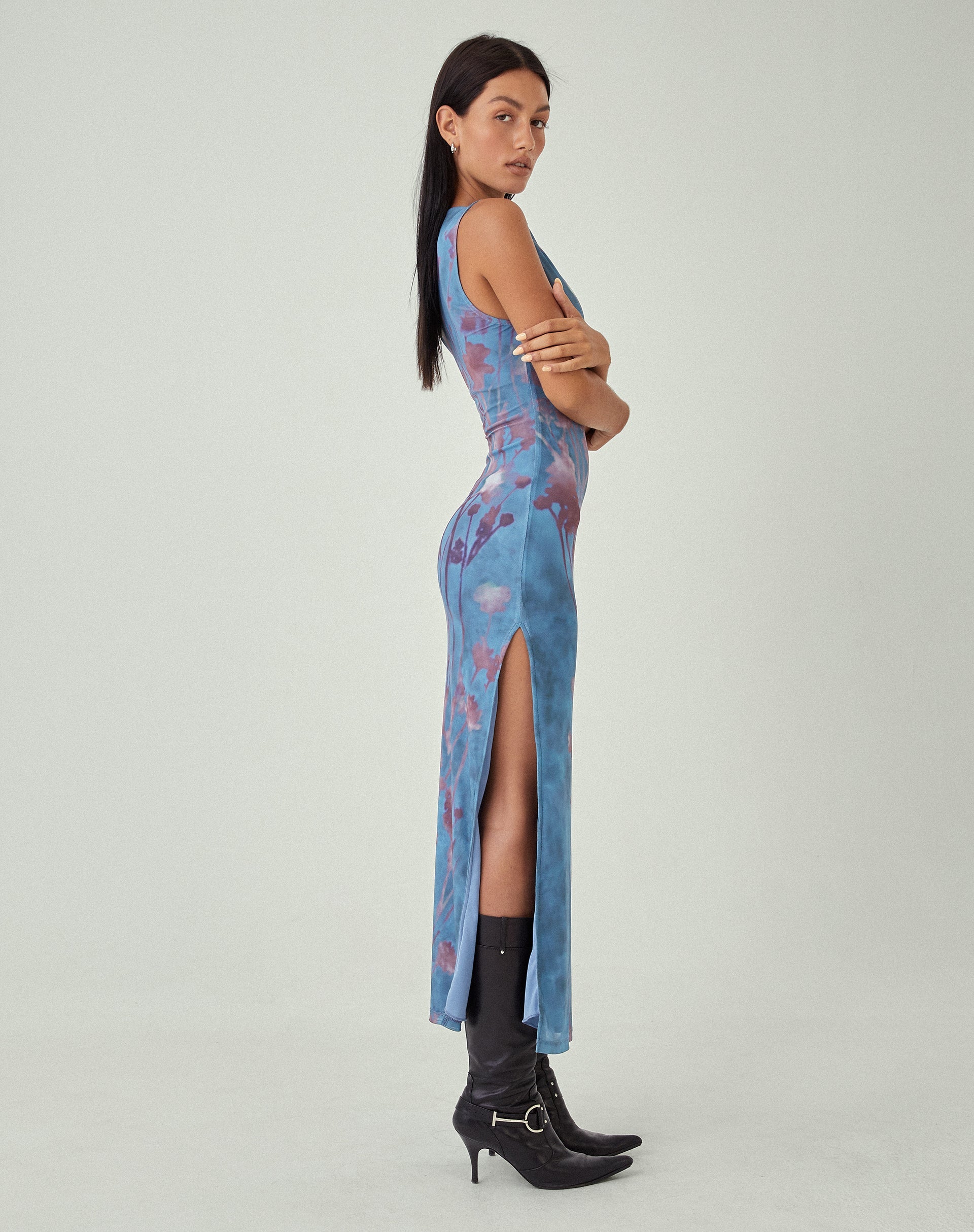 immagine di MOTEL X JACQUIE Flo Maxi Dress in Lumen Mesh Blu