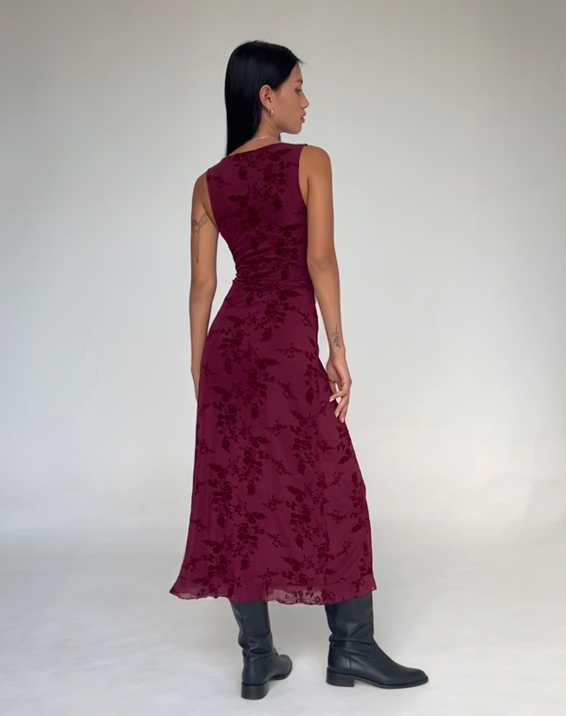Gabriela - Vestito midi in fiore botanico marrone