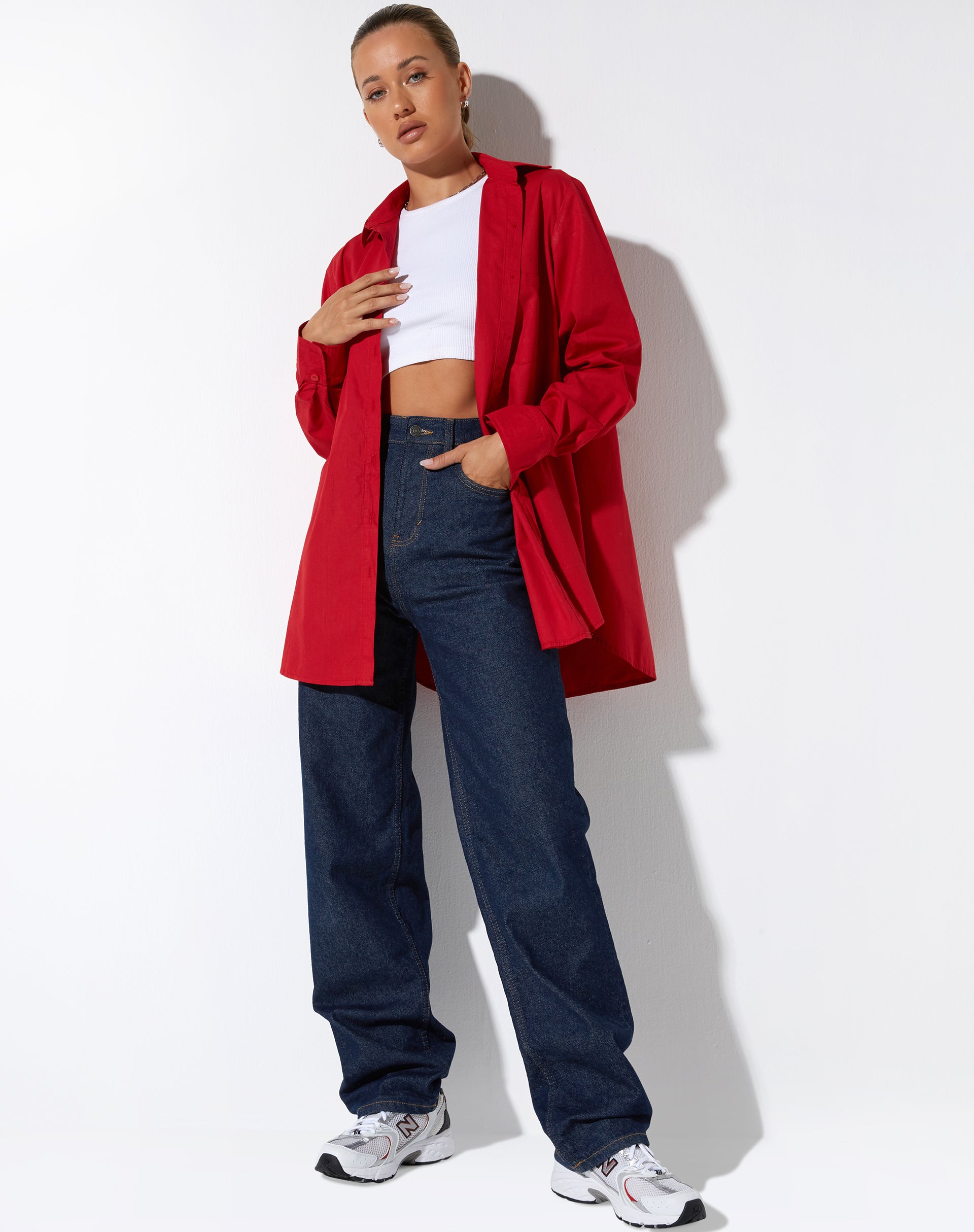 immagine della camicia Gane in rosso corsa