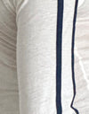Bianco sporco con striscia marina