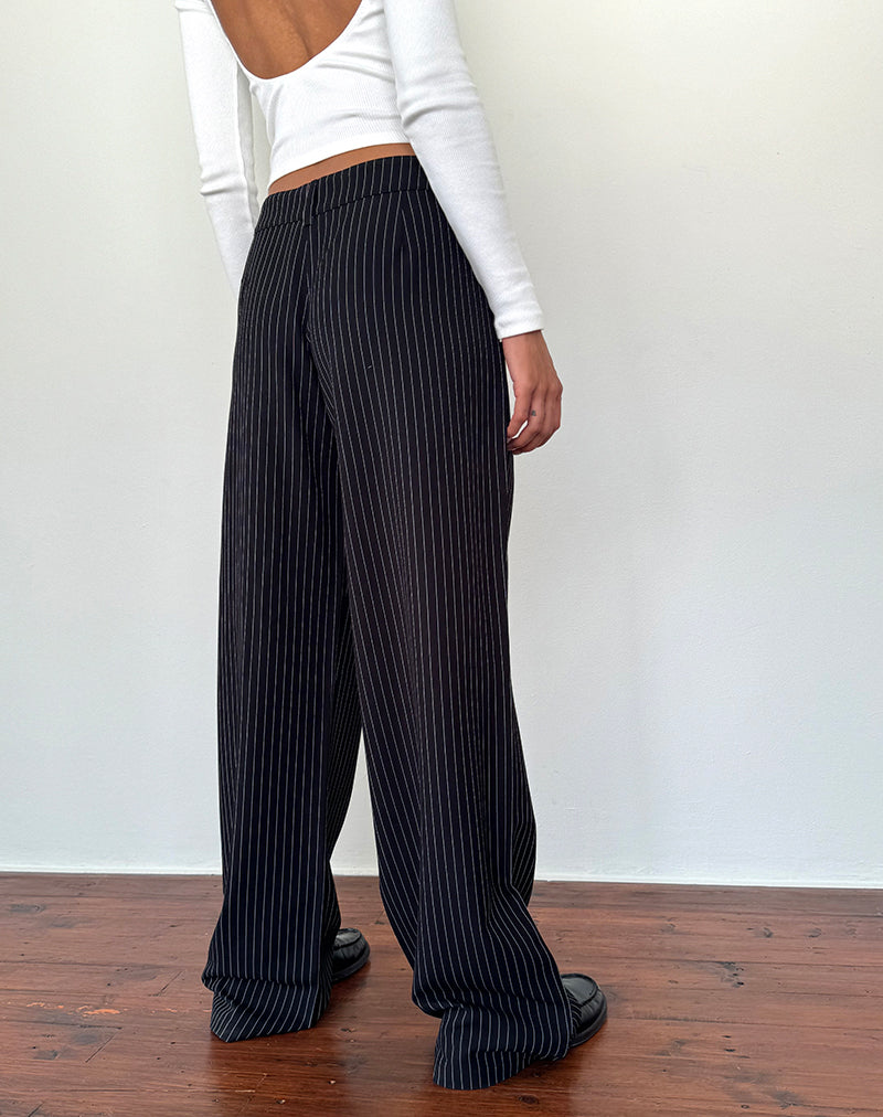 Immagine dei pantaloni Hondra in gessato nero