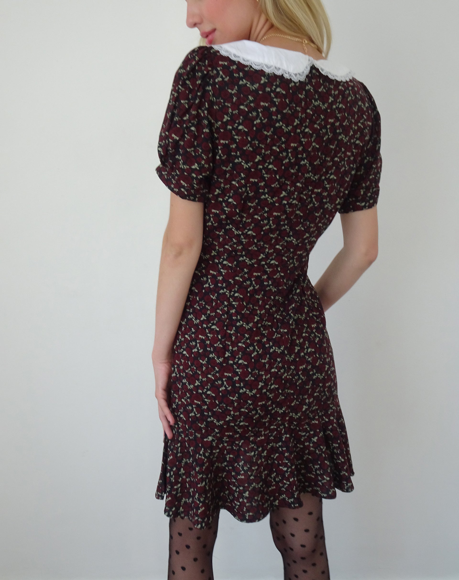 Immagine di Geles Mini Wrap Dress in Dark Rhoslyn Stampa Ditsy