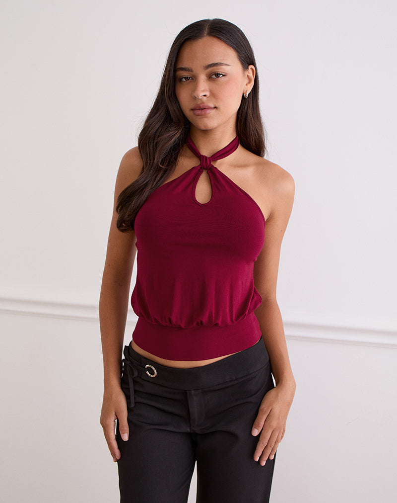 Immagine di Giunea Knot Halter Top in borgogna
