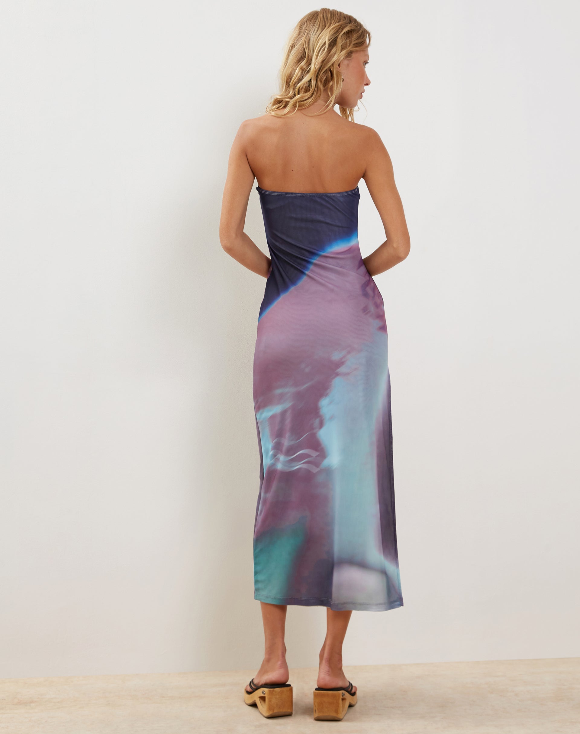 immagine di Givanda Maxi Dress a fascia con stampa Digi Gradient Rosa