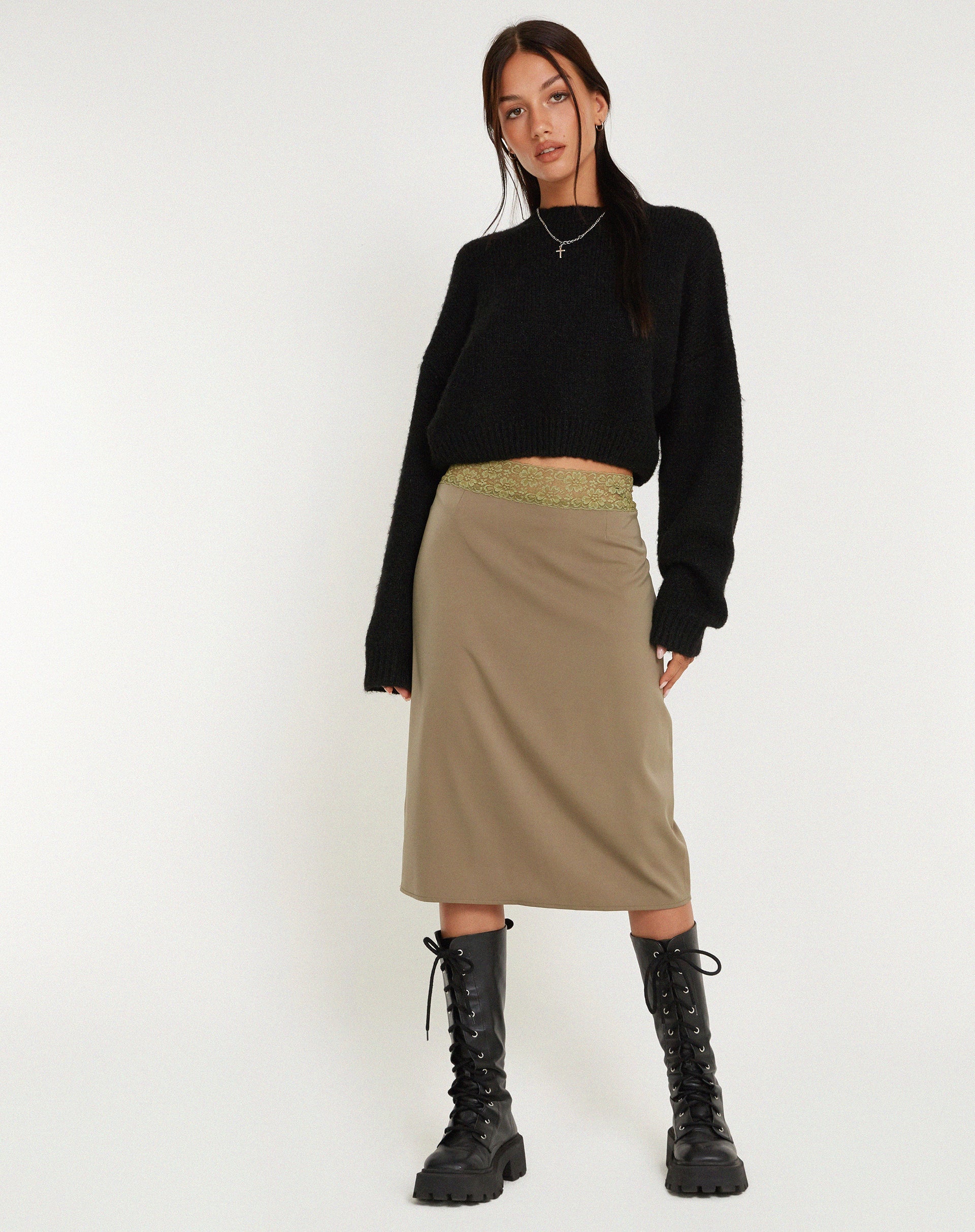 immagine di Golda Midi Skirt in Satin Avocado