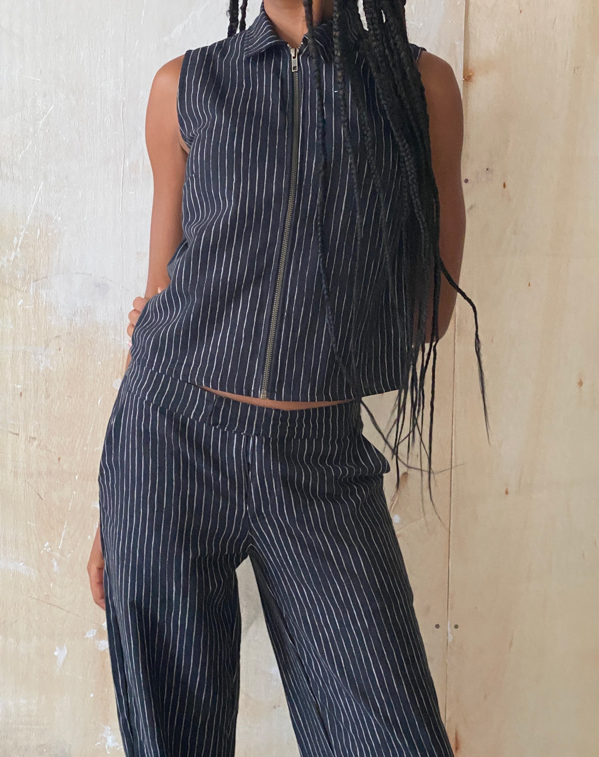 Immagine di MOTEL X JACQUIE Graba - Pantalone a gamba tesa a righe schizzate Nero