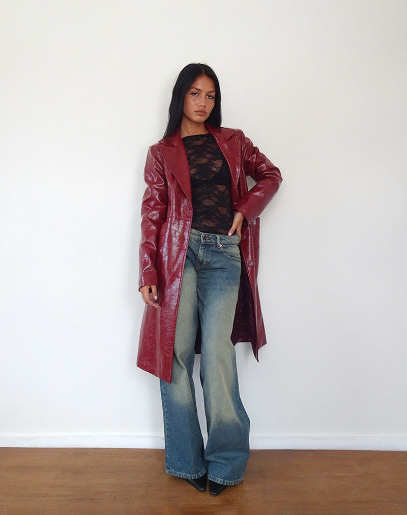 Immagine del cappotto Abigail in PU Croc opaco Borgogna