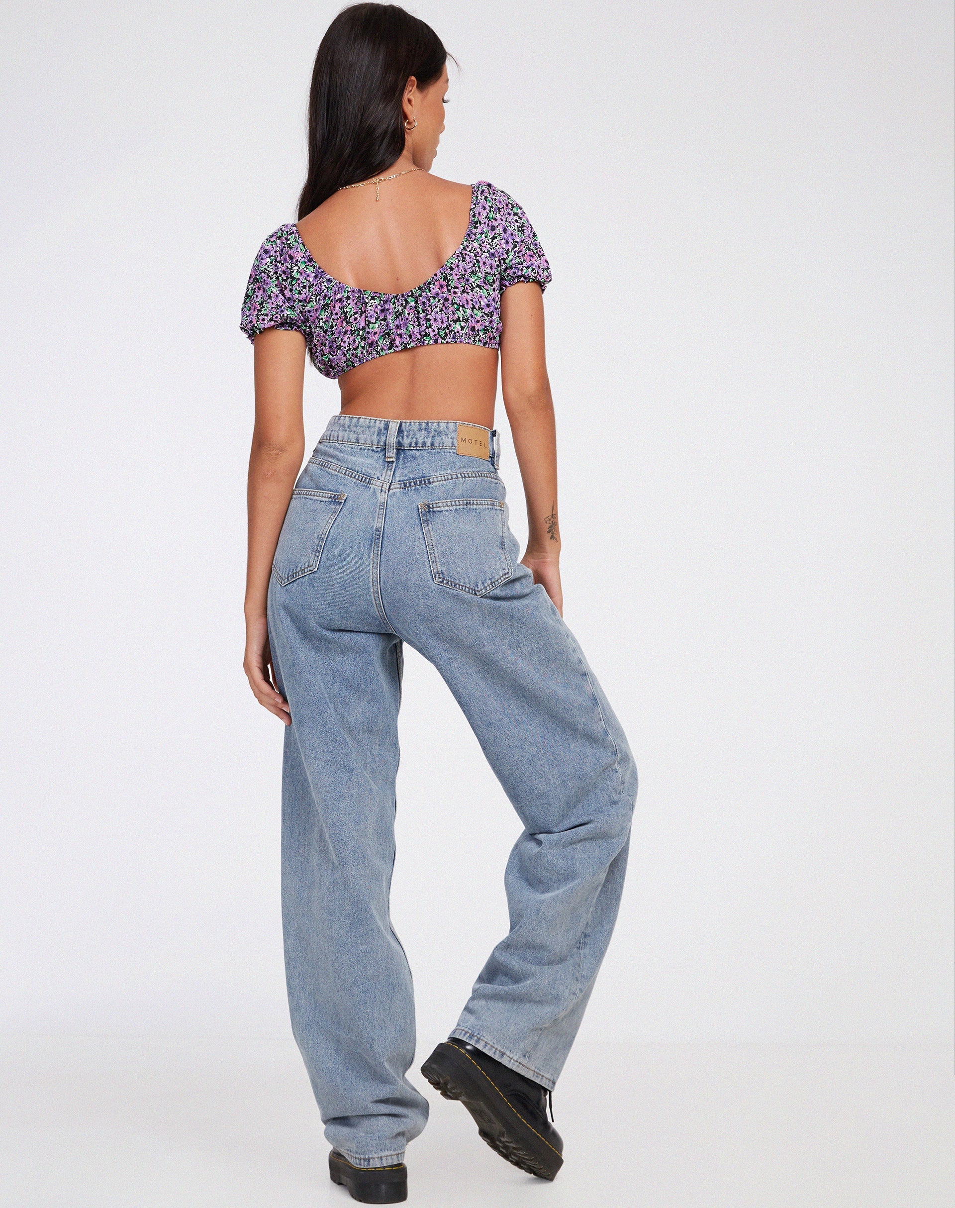 immagine di Haenji Crop Top in fiore lilla