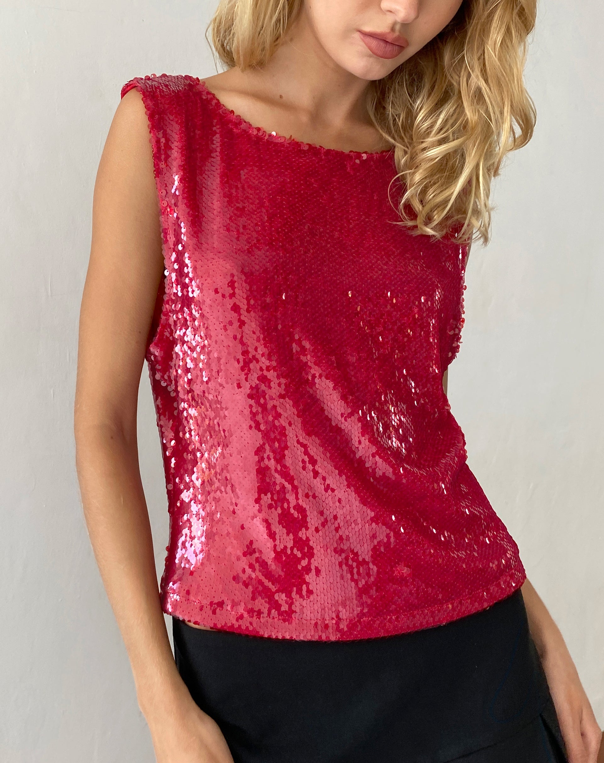 Immagine di Hala Gilet Top in rosso paillettes