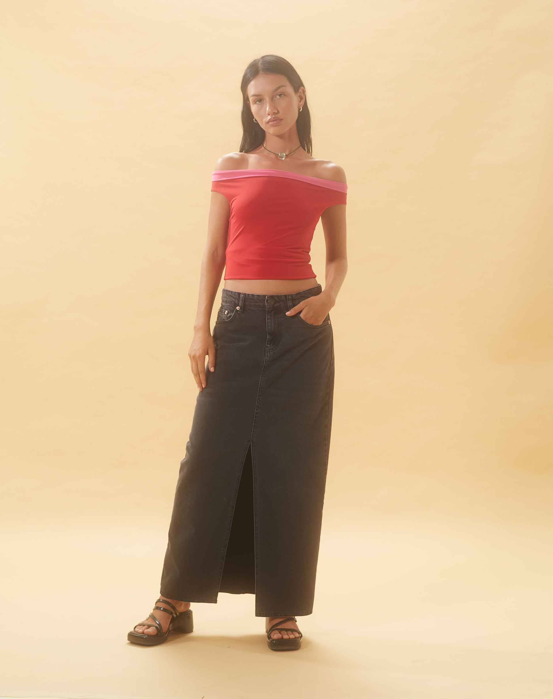 immagine di Maxi gonna di jeans a vita bassa in nero vintage