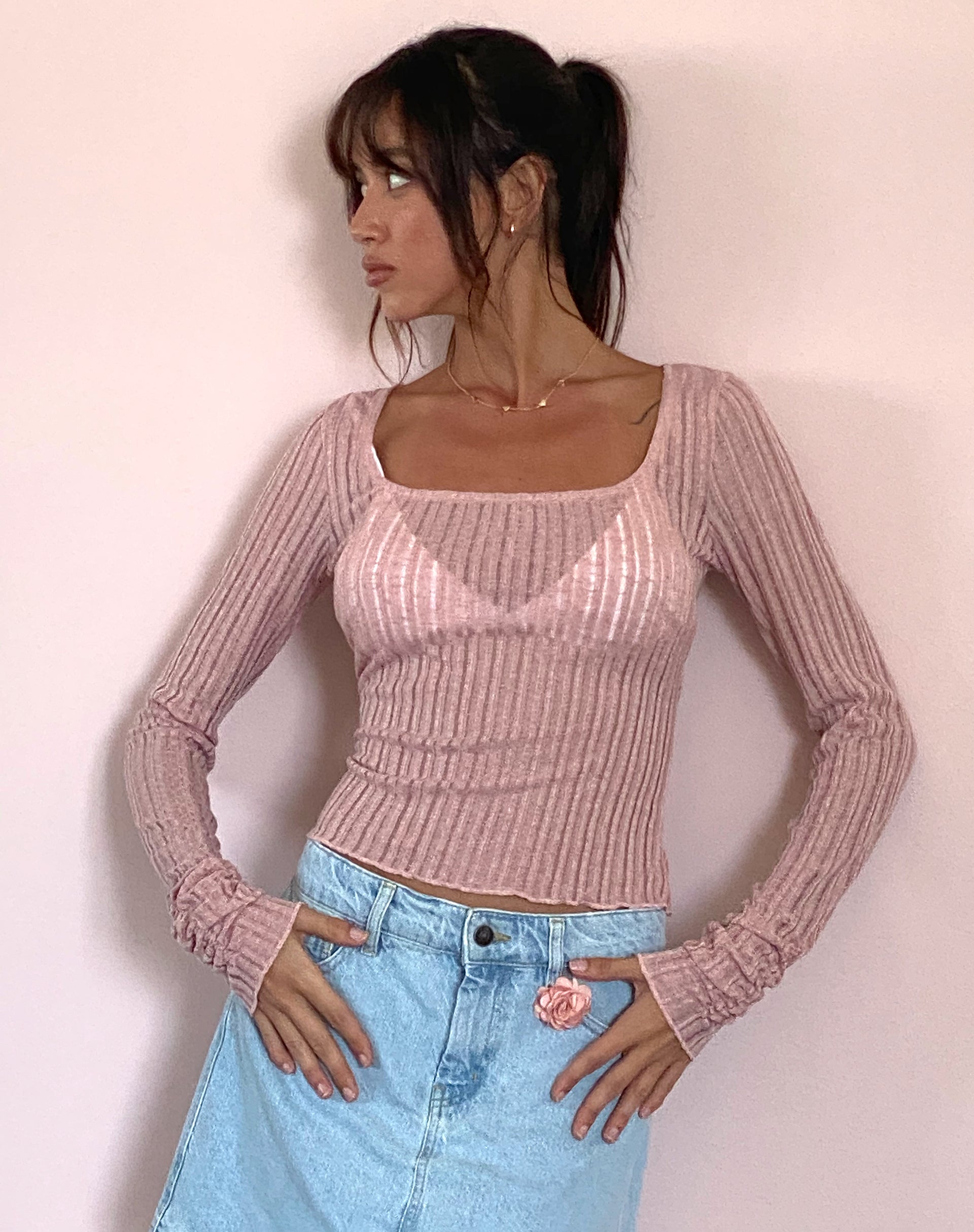 immagine di Halsey Top in maglia a maniche extra lunghe in rosa
