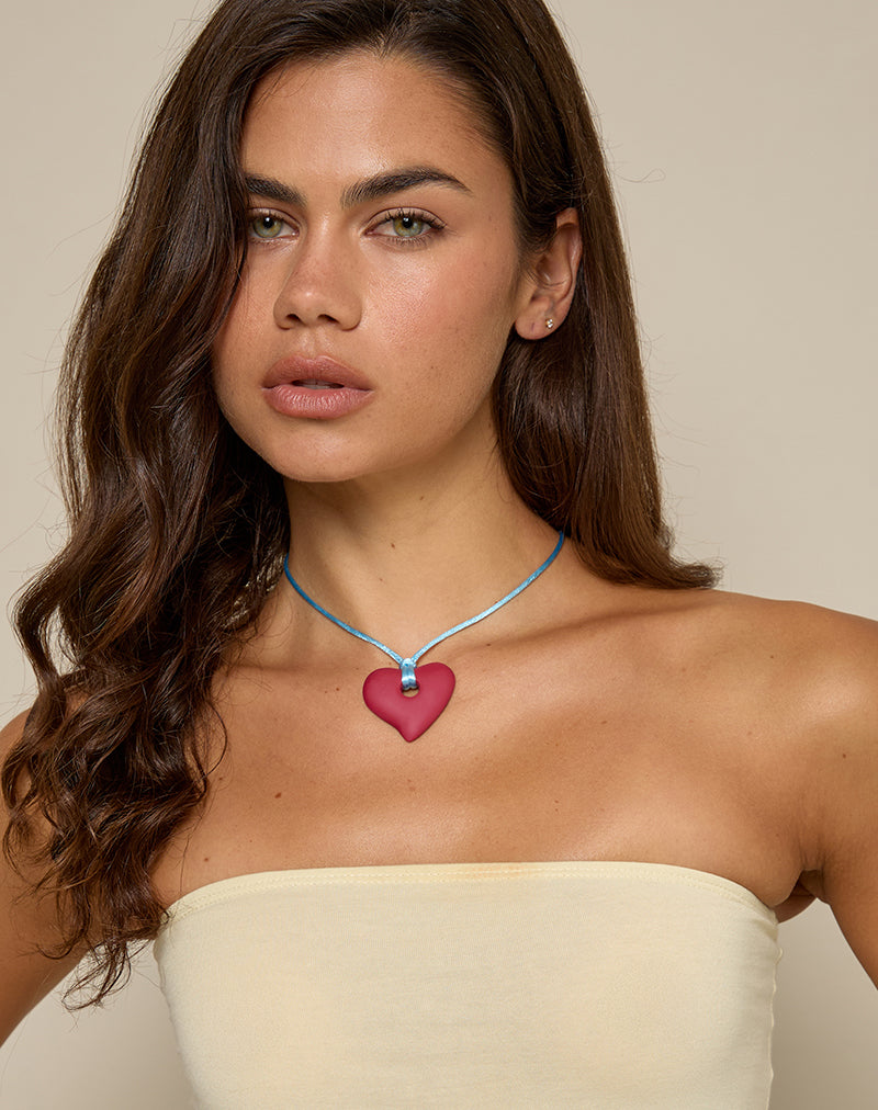 Collana Cuore in resina rossa
