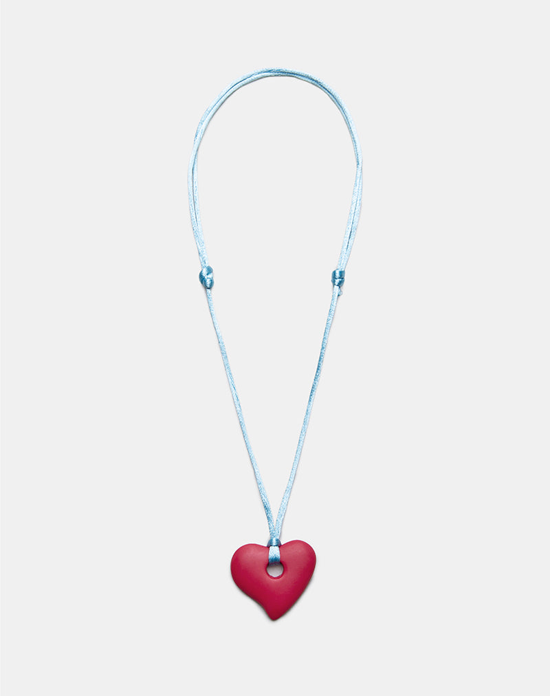 Immagine della collana di cuori in resina rossa