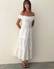 Immagine di Helpa Tiered Bardot Maxi Dress in Bianco